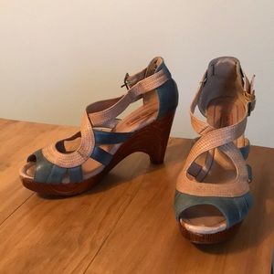 Miz Mooz size 8.5 open toe heels